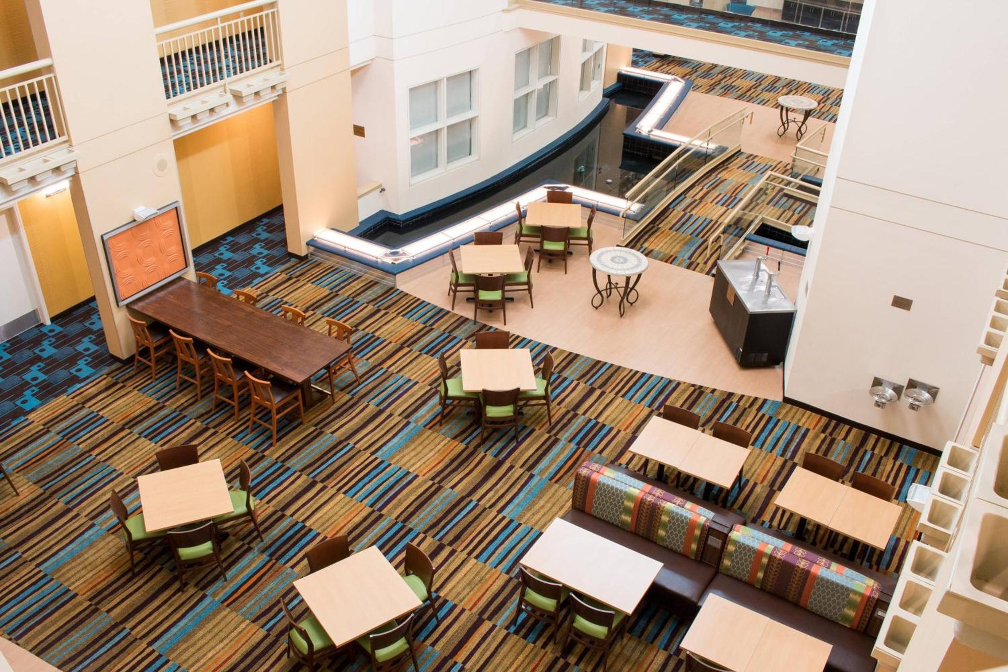 Fairfield Inn & Suites Oakland הייווארד מראה חיצוני תמונה