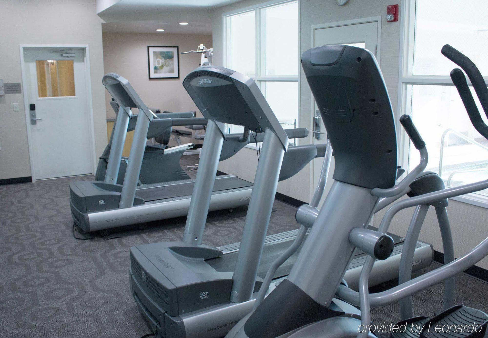 Fairfield Inn & Suites Oakland הייווארד מראה חיצוני תמונה